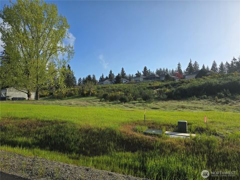 Photo of 130 E Virgil Drive W, Allyn, WA 98524 (MLS # 2513707)