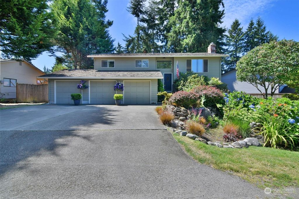 Photo of 6230 140th Place SW, Edmonds, WA 98026 (MLS # 2132960)