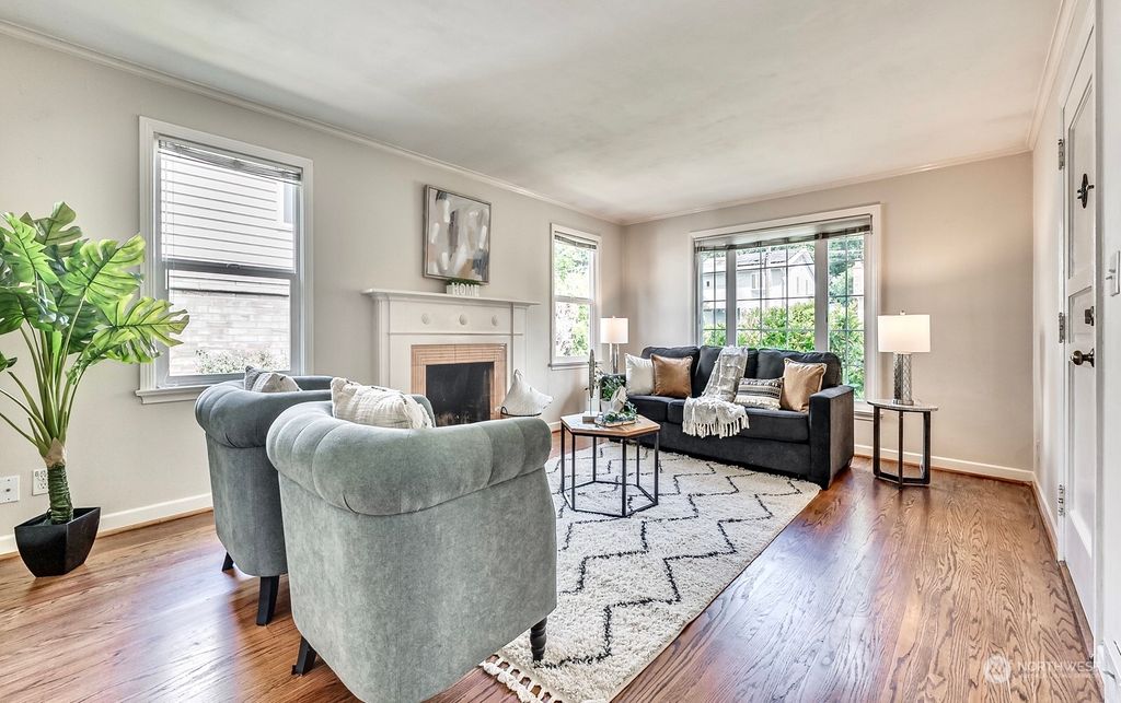 Photo of 4325 NE 57th Street, Seattle, WA 98105 (MLS # 2048462)