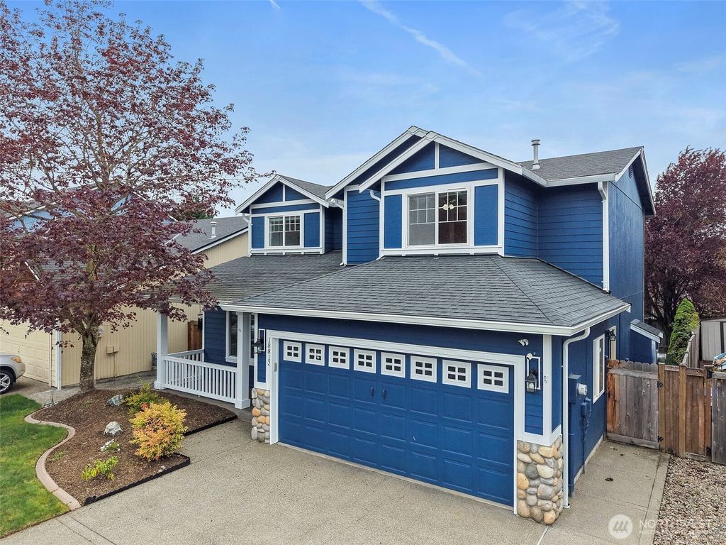 Photo of 18812 93rd Avenue E, Puyallup, WA 98375 (MLS # 2514966)