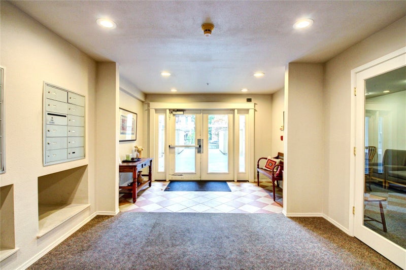 12034 15th Avenue NE 208