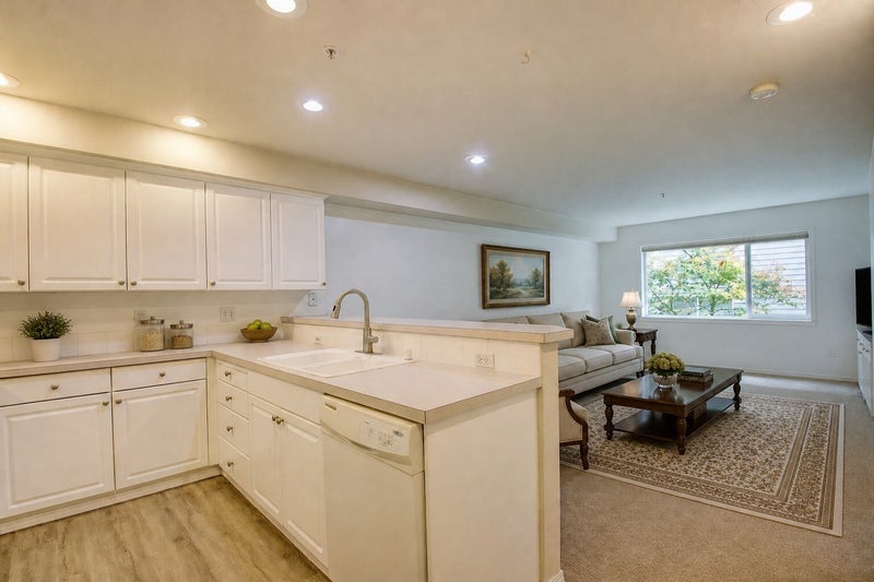 12034 15th Avenue NE 208