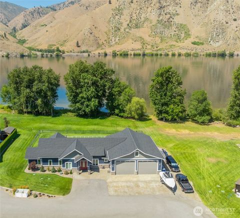 Photo of 24 Moser Lane, Orondo, WA 98843 (MLS # 2486862)
