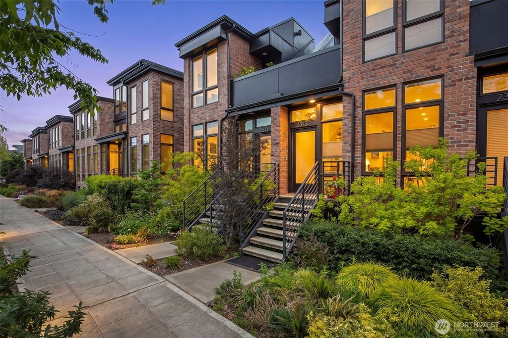 Photo of 2373 Minor Avenue E, Seattle, WA 98102 (MLS # 2514219)