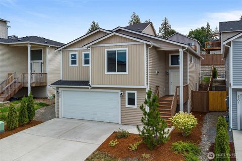 Photo of 4309 68th Drive NE Dr, Marysville, WA 98270 (MLS # 2394488)
