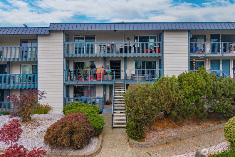 22981 Marine View Drive S D318