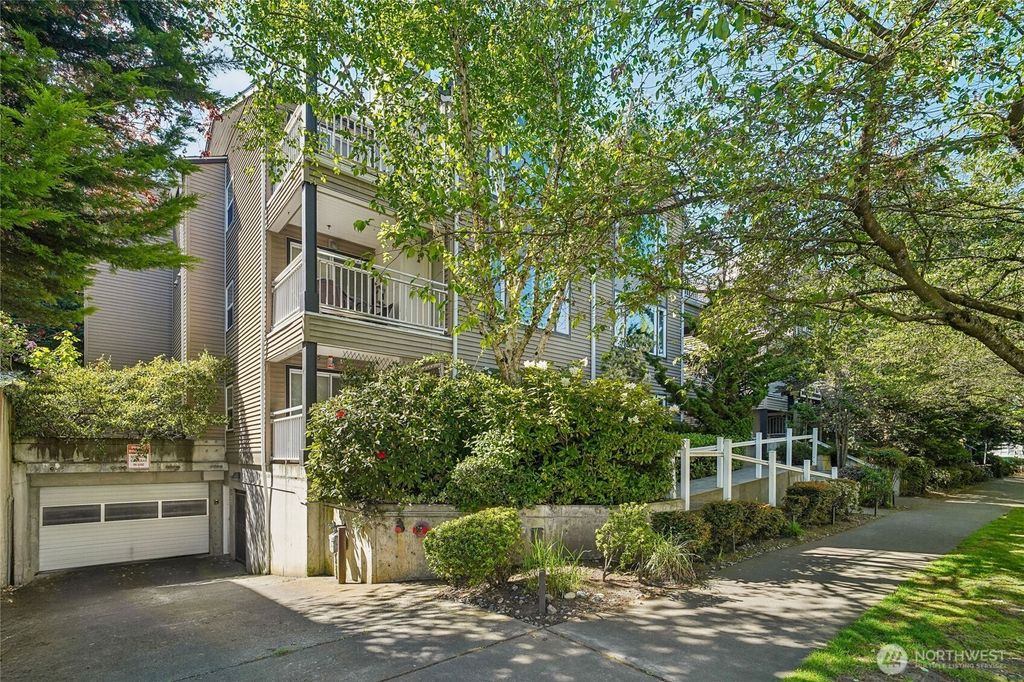 Photo of 215 20th Avenue E #305, Seattle, WA 98112 (MLS # 2370497)