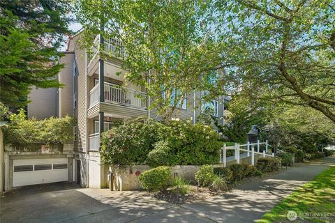 215 20th Avenue E Unit 305, Seattle, WA 98112 - MLS#: 2370497