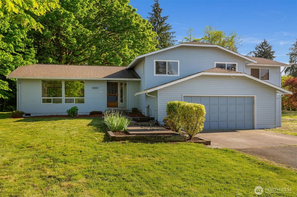 Photo of 1851 SW 304th Street, Federal Way, WA 98023 (MLS # 2373341)