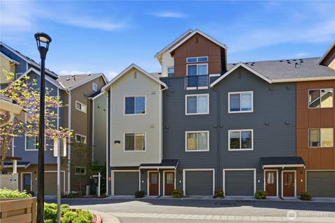 Photo of 15865 NE 14th Road, Bellevue, WA 98008 (MLS # 2541673)