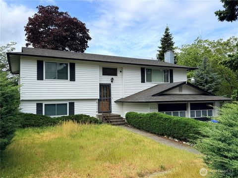 Photo of 6206 N Viewmont Street, Tacoma, WA 98407 (MLS # 2524460)