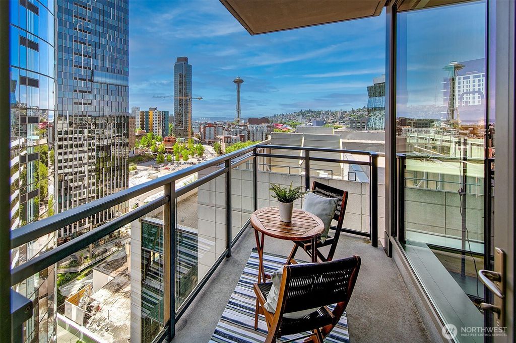 Photo of 820 Blanchard Street #1710, Seattle, WA 98121 (MLS # 2390930)