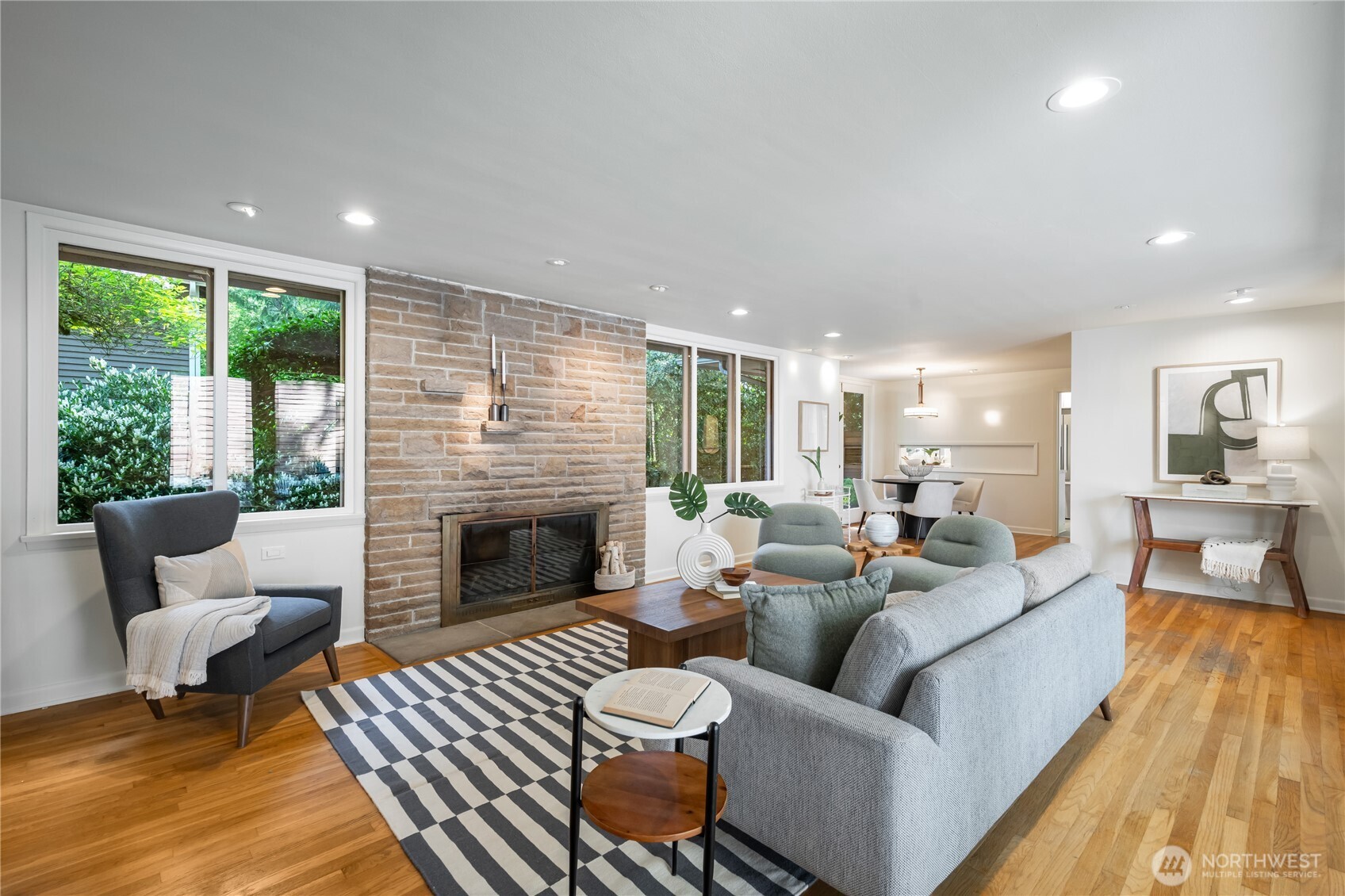 1207 NE 140th Street