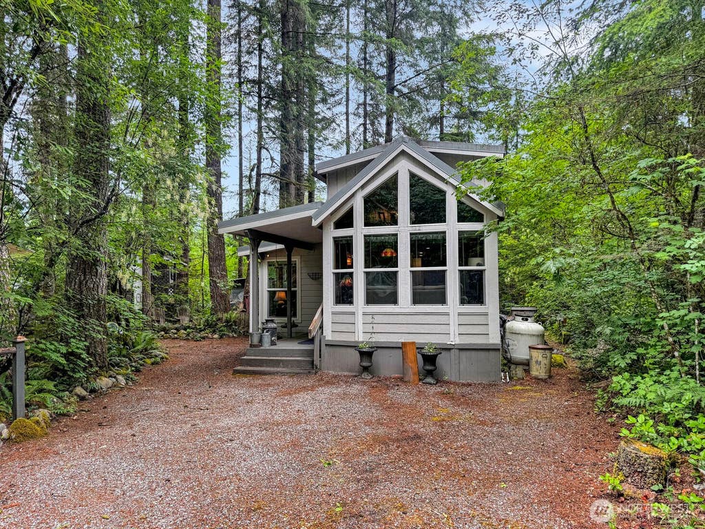 Photo of 77 4 Christmas Tree Circle, Deming, WA 98266 (MLS # 2549801)