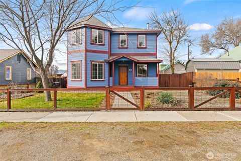 Photo of 105 N Anderson Street, Ellensburg, WA 98926 (MLS # 2480075)
