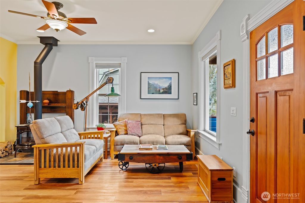 Photo of 105 N Anderson Street, Ellensburg, WA 98926 (MLS # 2480075)