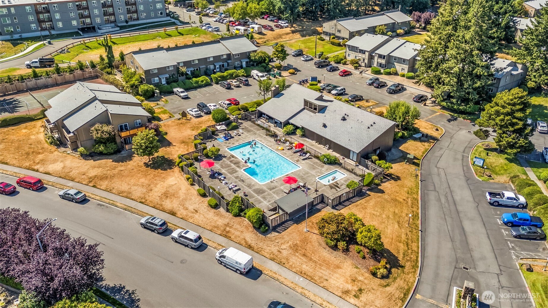 6105 N 16th Street N203