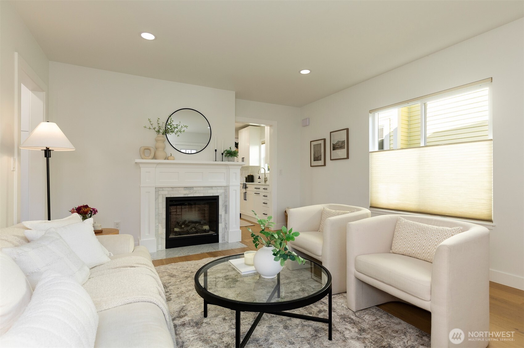 4747 Thackeray Place NE