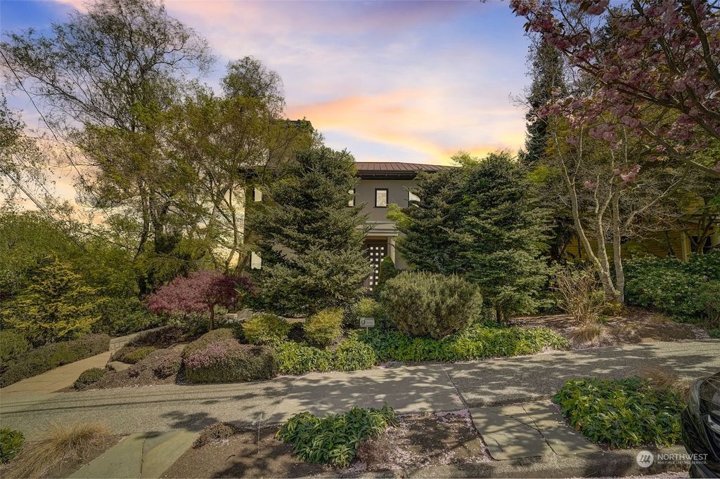 Photo of 2720 4th Avenue W, Seattle, WA 98119 (MLS # 2227153)