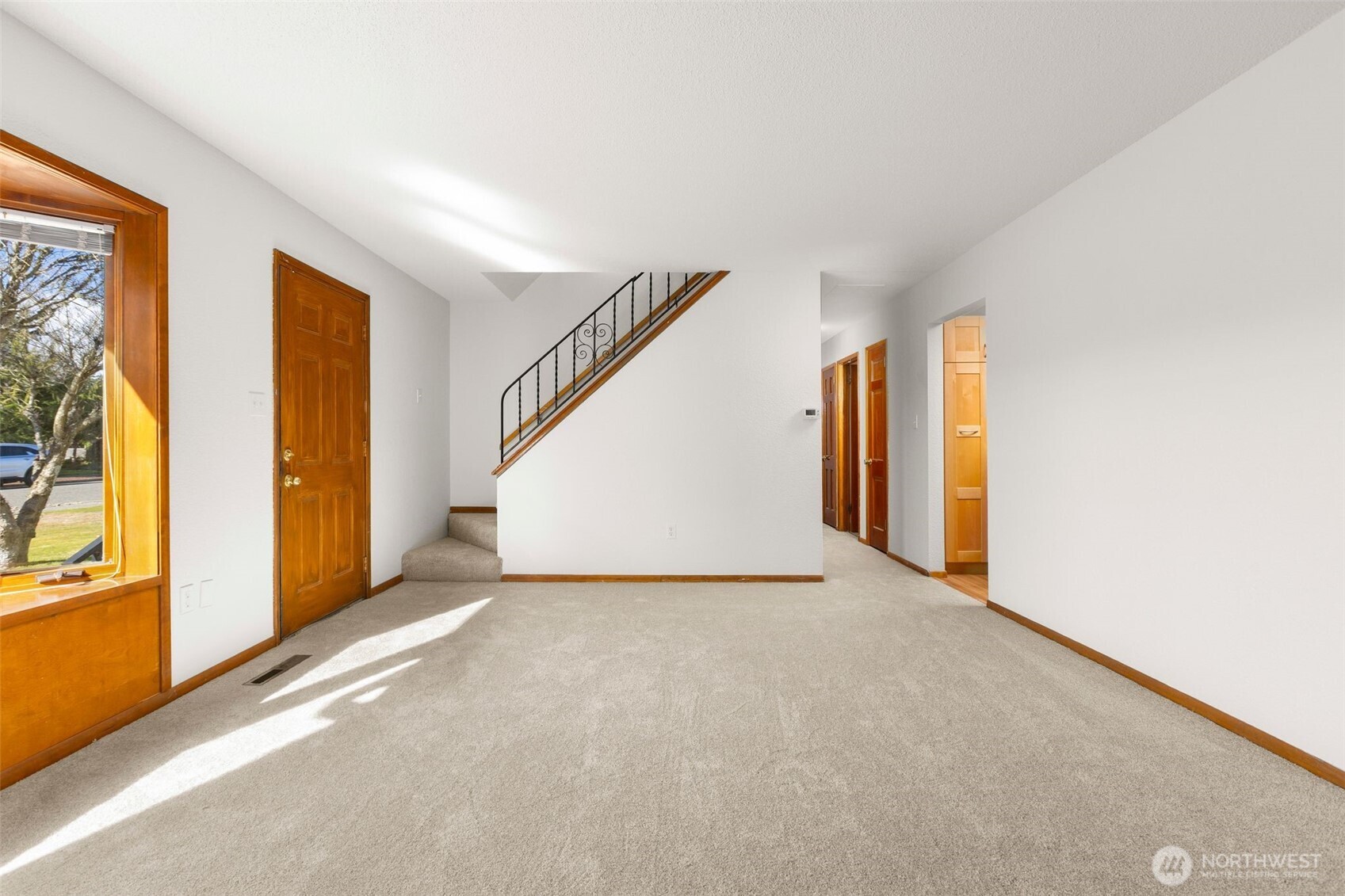 1461 N Bennett Street