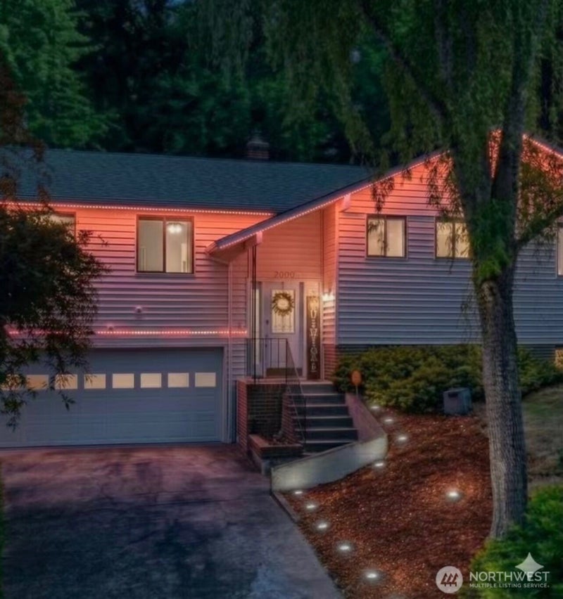 2326 Cedar Place