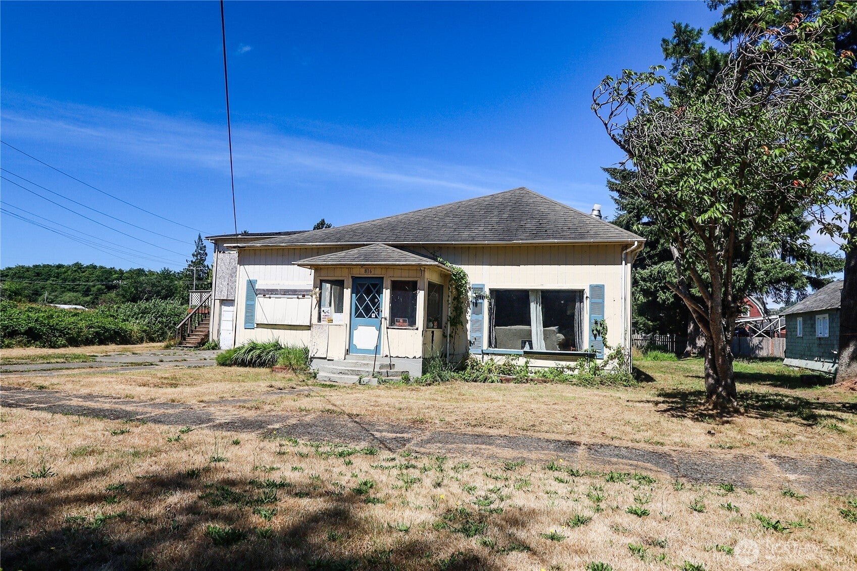 816 6th Street