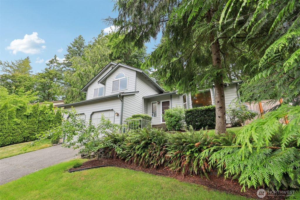 Photo of 26636 201st Place SE, Covington, WA 98042 (MLS # 2392563)