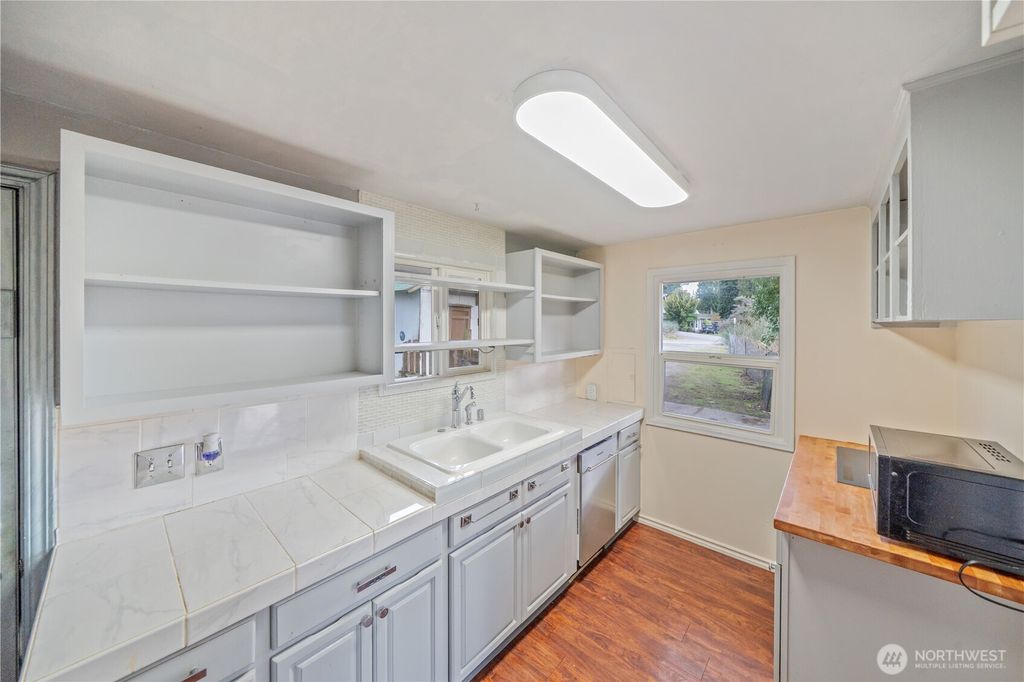 Photo of 18804 10th Avenue NE, Shoreline, WA 98155 (MLS # 2485387)