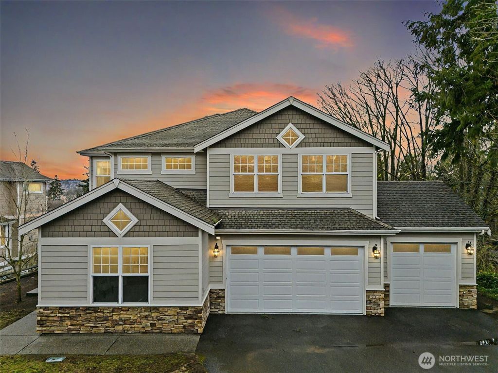Photo of 1310 N 27th Court, Renton, WA 98056 (MLS # 2335393)