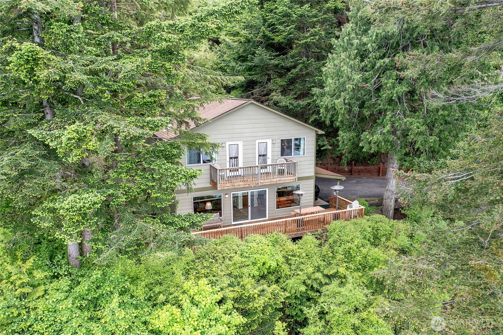 673 Raccoon Point Road