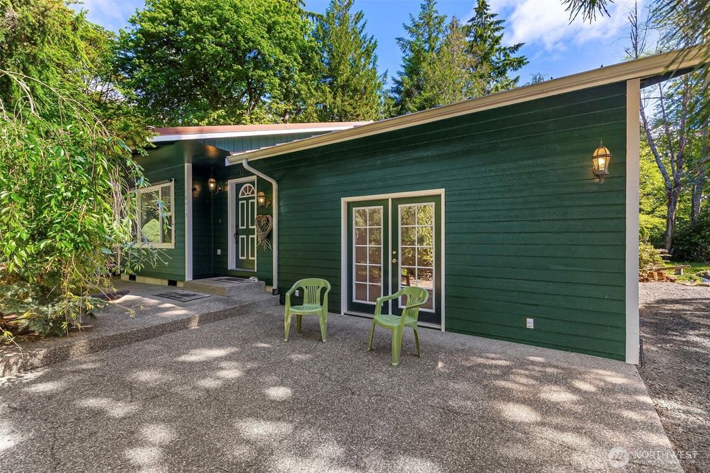 Photo of 10615 135th Avenue NW, Gig Harbor, WA 98329 (MLS # 2539162)