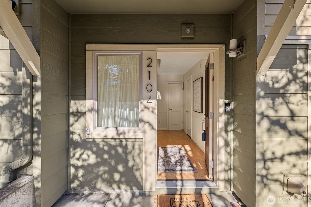 Photo of 2104 NW Boulder Way Drive, Issaquah, WA 98027 (MLS # 2331912)