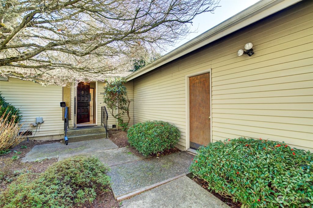 Photo of 24434 13th Avenue S, Des Moines, WA 98198 (MLS # 2039285)