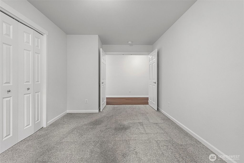 listing image 9363381348824733692