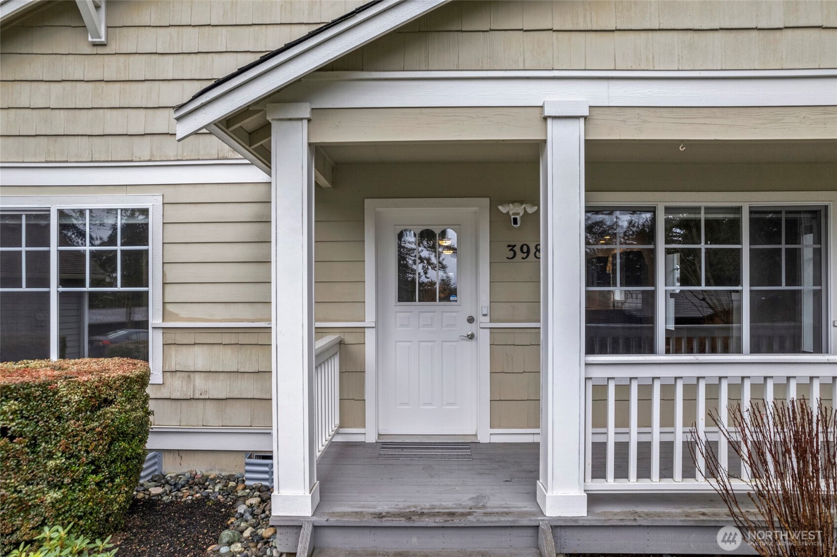 398 Nooksack Pl