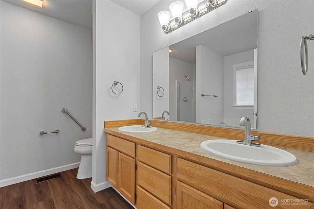 listing image 9363833058672815014