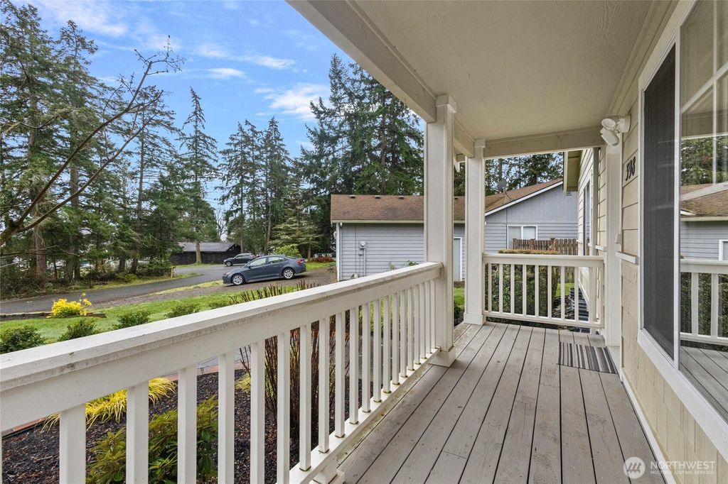 listing image 9363437884731835070