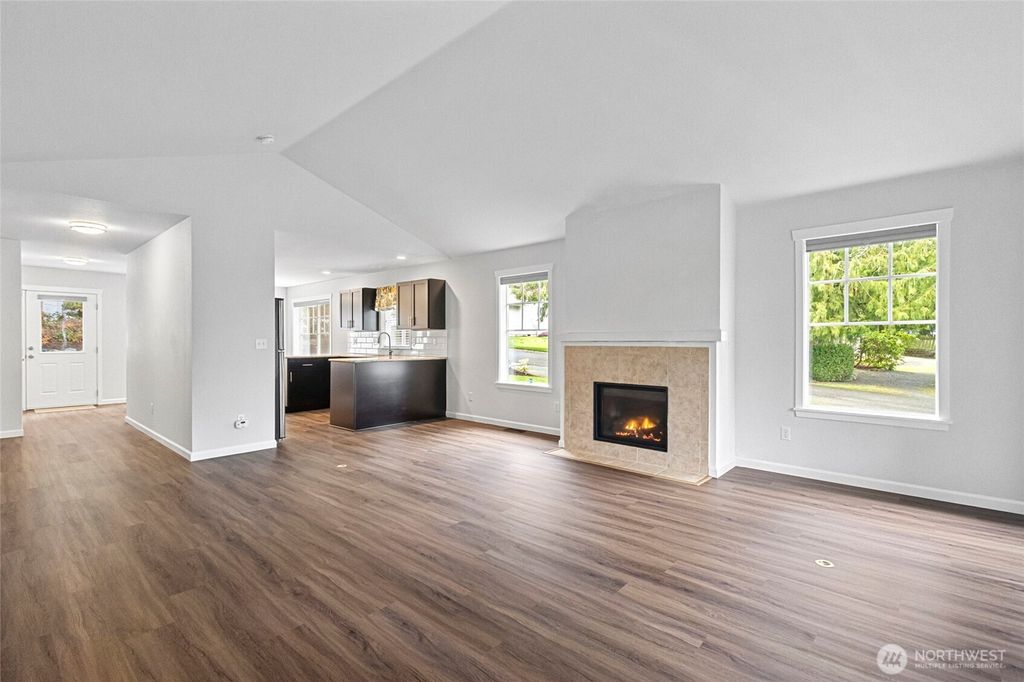 listing image 9368887406411473921