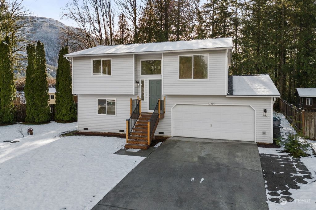Photo of 330 Woodhaven Court, Gold Bar, WA 98251 (MLS # 2204056)
