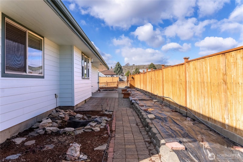605 Pinyon Place