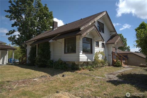 Photo of 2406 E Columbia Street, Seattle, WA 98122 (MLS # 2548502)