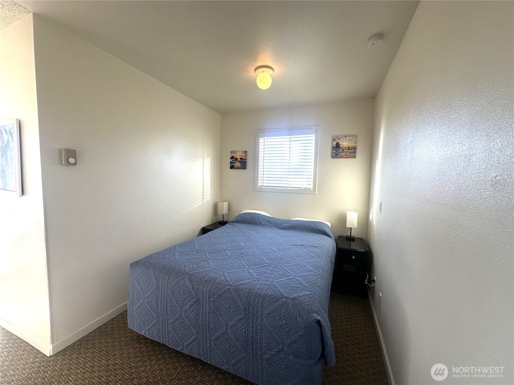 Photo of 210 26th St NW St #313, Long Beach, WA 98631 (MLS # 2469250)