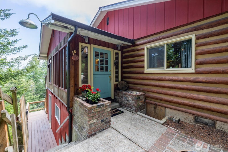 1136 Island Drive
