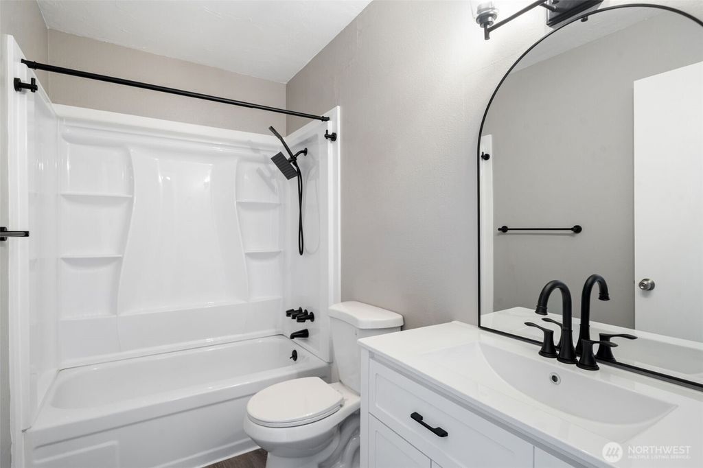 Photo of 2938 E Walnut Street, Port Angeles, WA 98362 (MLS # 2498111)