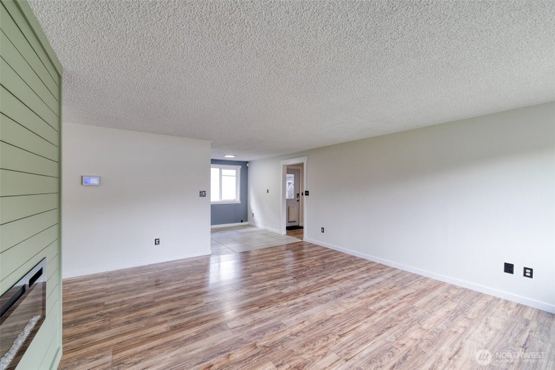 21502 106th Street E
