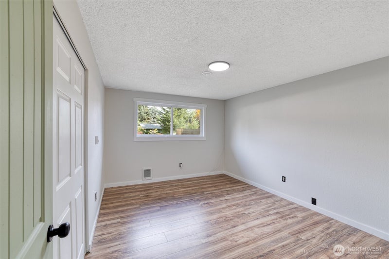 21502 106th Street E