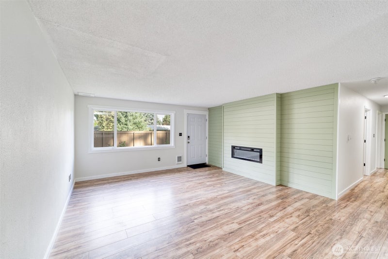 21502 106th Street E