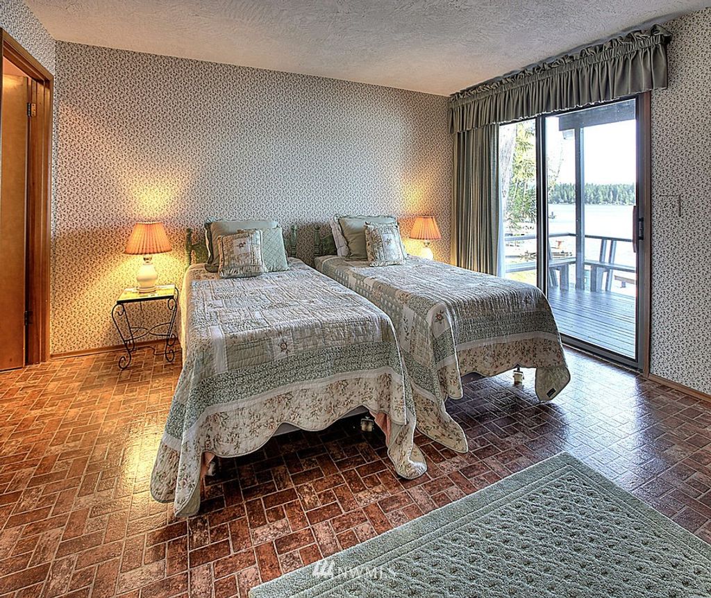 listing image 9366523477090968116