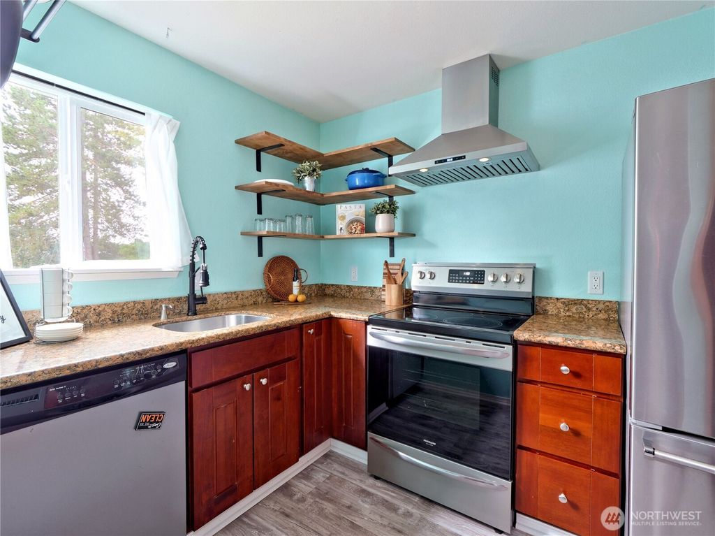 Photo of 25406 106th Avenue SE #E2, Kent, WA 98030 (MLS # 2412684)
