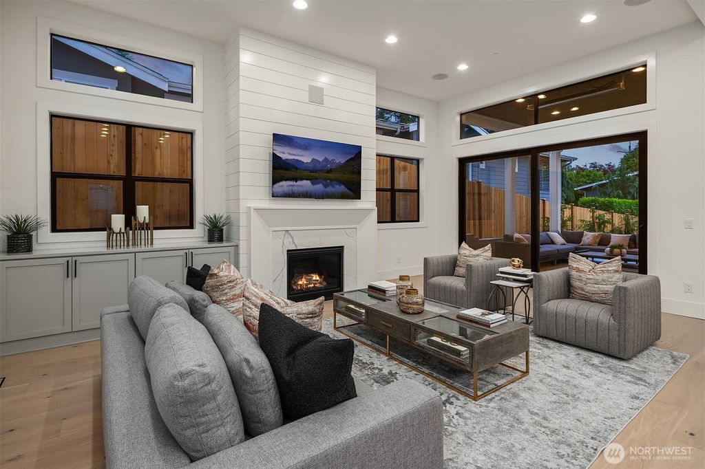 Photo of 8011 126th Avenue NE, Kirkland, WA 98033 (MLS # 2397983)